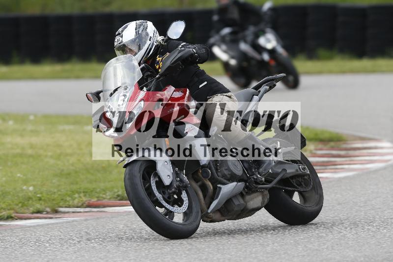 Archiv-2025/09 22.04.2025 Cornu Master School ADR/gruen-vert/33